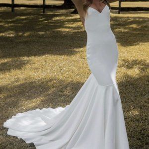 Grace Loves Lace Clo Crepe